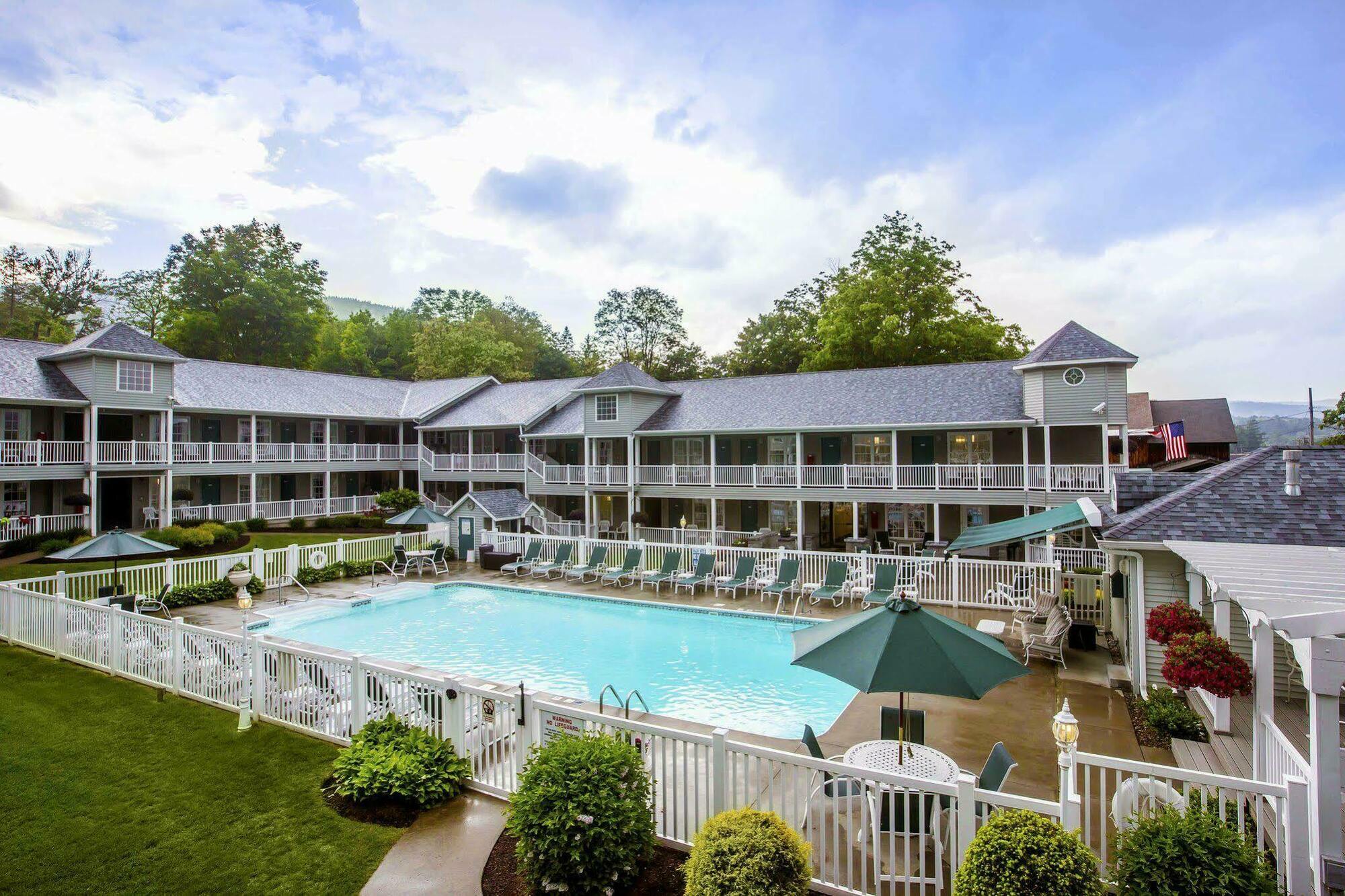 Quality Inn Lake George Bagian luar foto